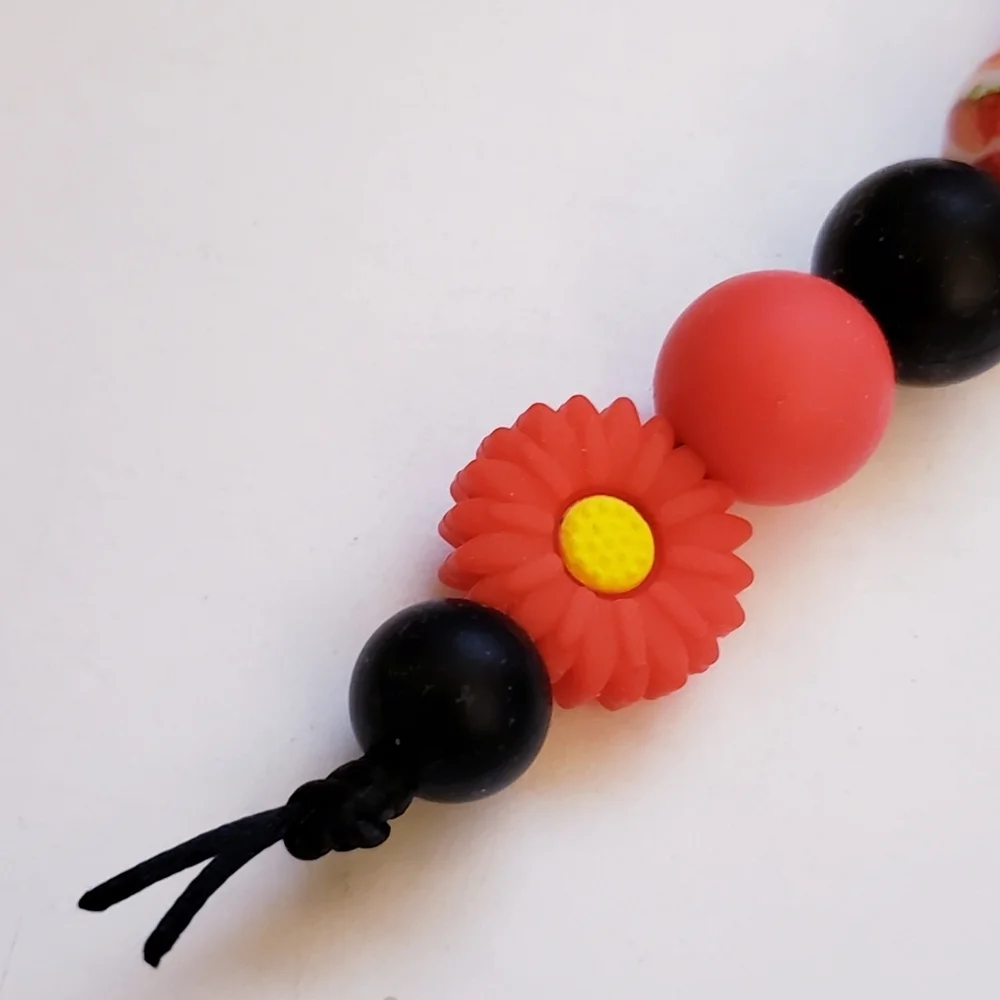 Handmade Kawaii Black Red White Strawberry Flower Hello Kitty Keychain